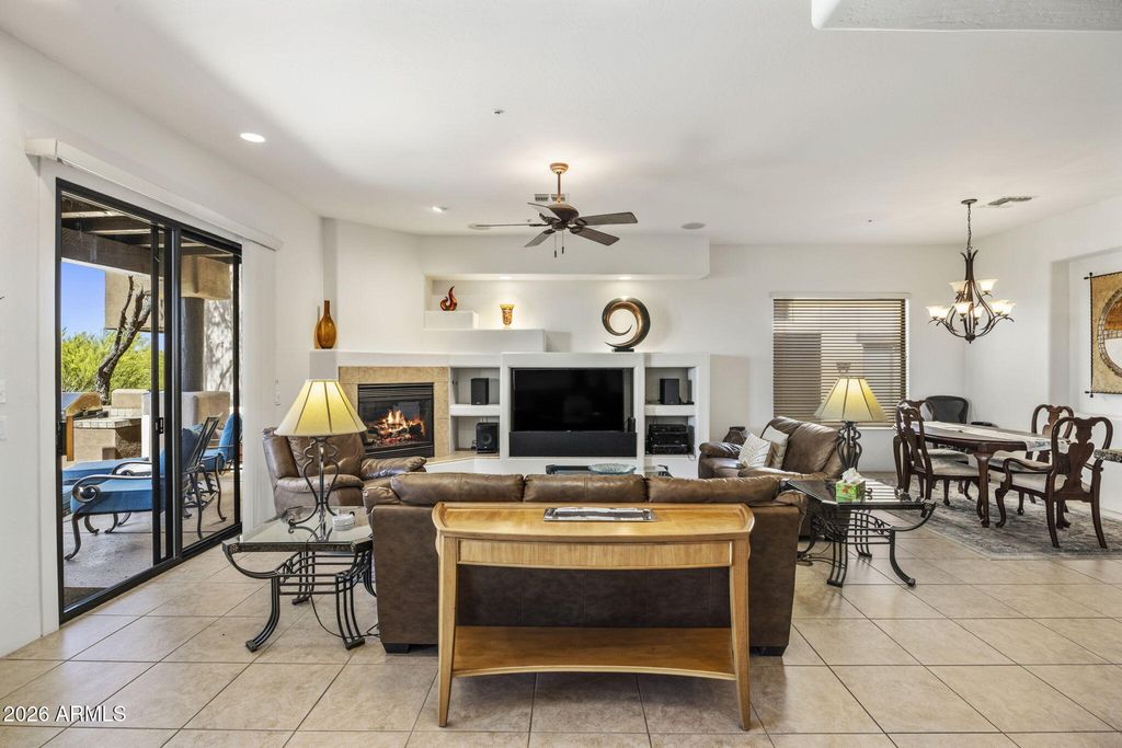 Image 12 of property listing at 28456 N 101ST Place, Scottsdale, AZ 85262