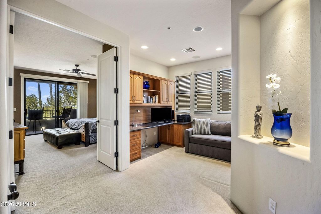 Image 17 of property listing at 28456 N 101ST Place, Scottsdale, AZ 85262