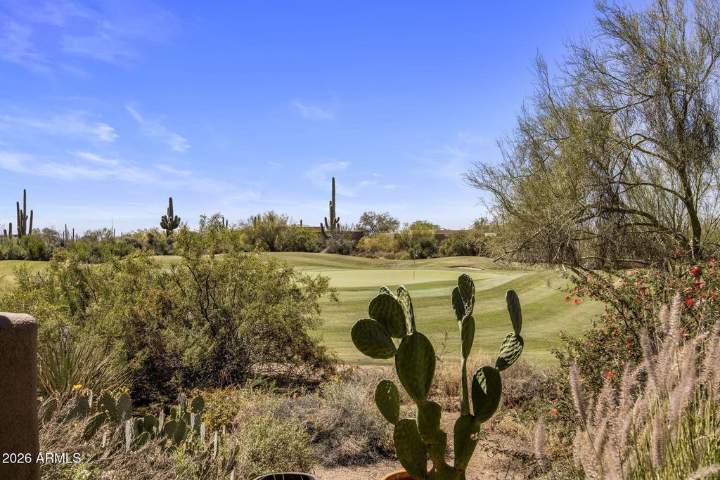 Image 4 of property listing at 28456 N 101ST Place, Scottsdale, AZ 85262