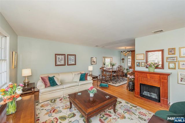 103 Cedar Road, Ringwood, NJ 07456