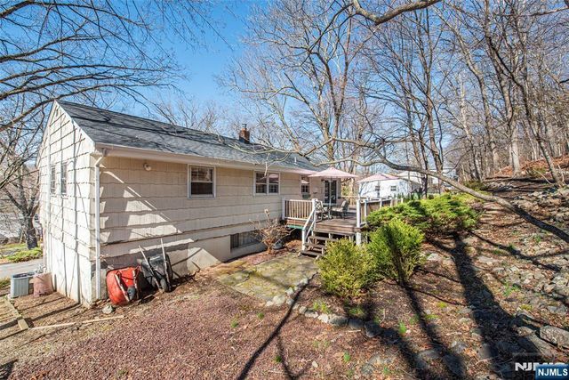 103 Cedar Road, Ringwood, NJ 07456