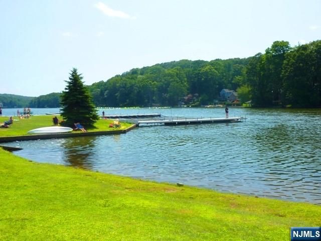 103 Cedar Road, Ringwood, NJ 07456