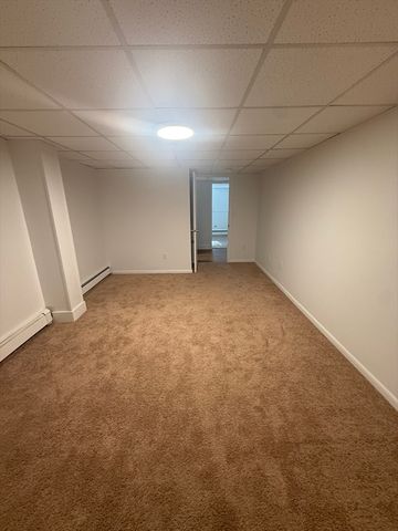 71 Pine St 1, Natick, MA 01760
