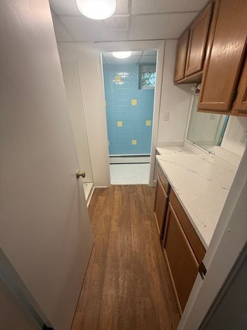 71 Pine St 1, Natick, MA 01760