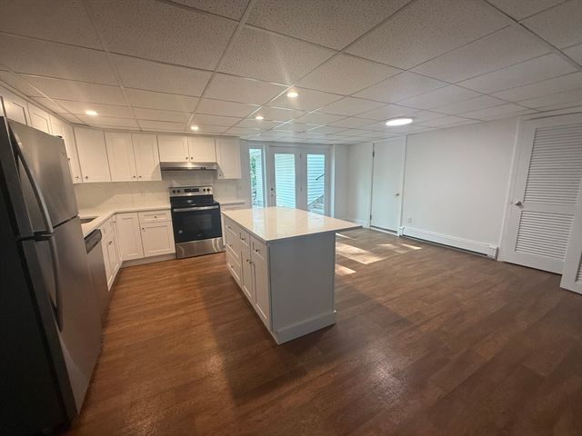71 Pine St 1, Natick, MA 01760