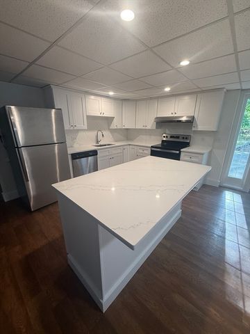 71 Pine St 1, Natick, MA 01760