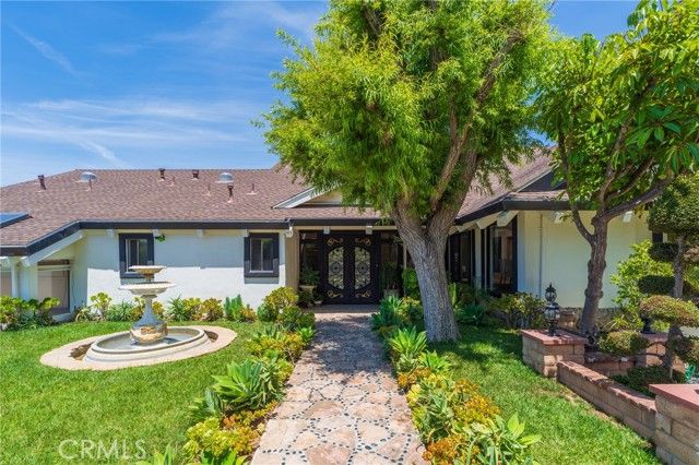 15541 Aqua Verde Drive, Los Angeles, CA 90077