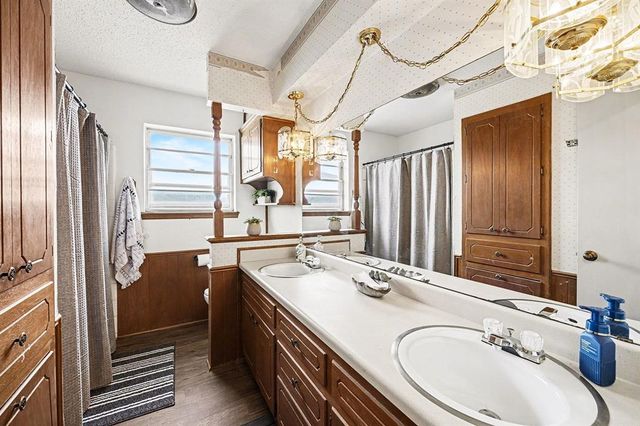 2205 Bellaire Drive, Moore, OK 73160