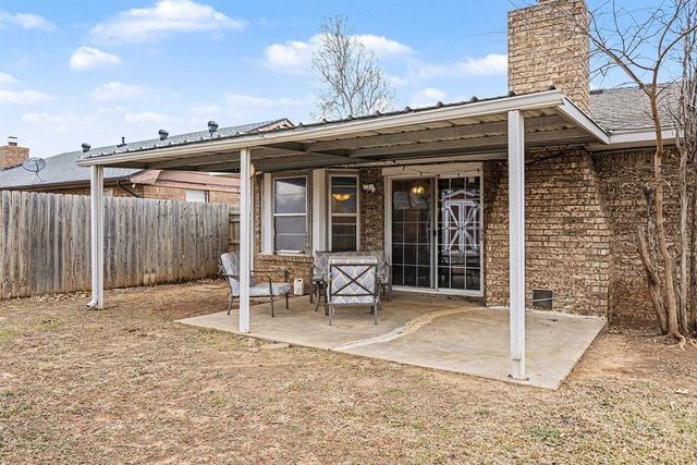 2205 Bellaire Drive, Moore, OK 73160