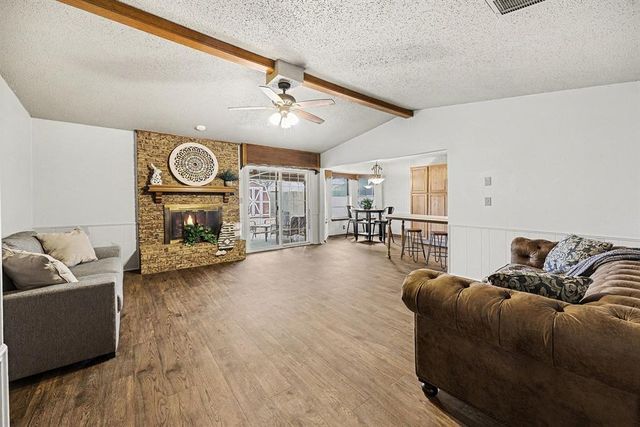 2205 Bellaire Drive, Moore, OK 73160