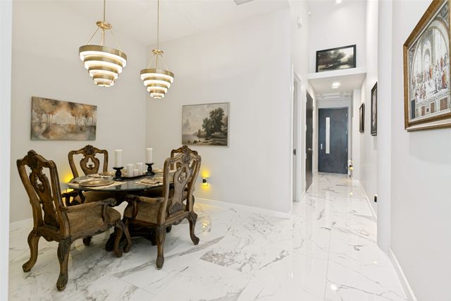 2600 W 7th Street 1715, Fort Worth, TX 76107