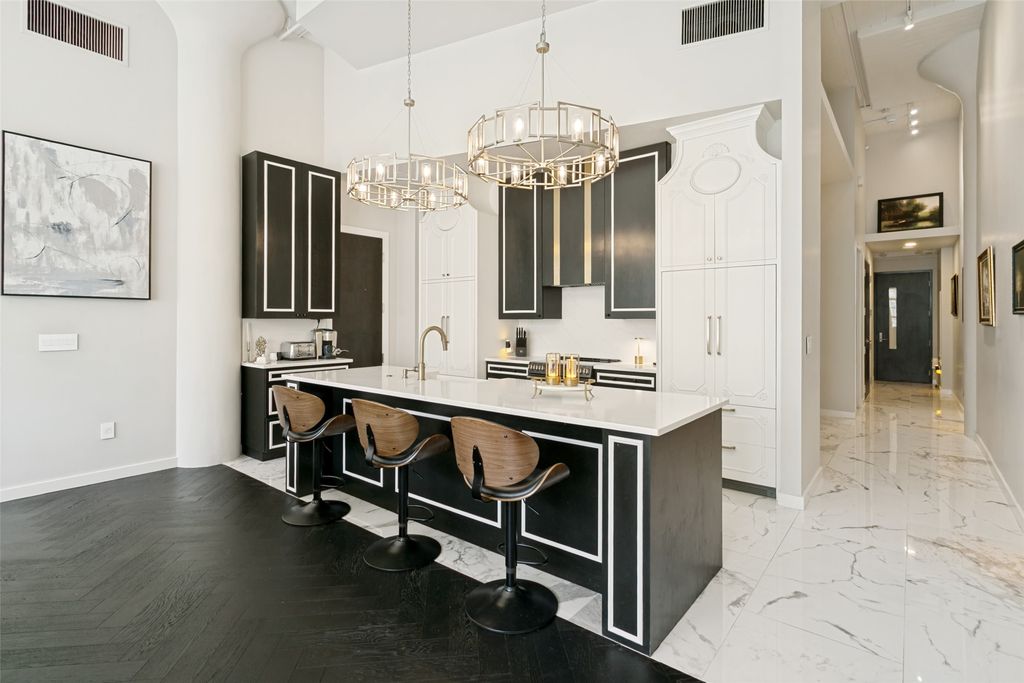 2600 W 7th Street 1715, Fort Worth, TX 76107