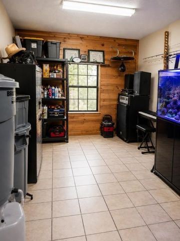 444 W Hobbs Street, Boyd, TX 76023