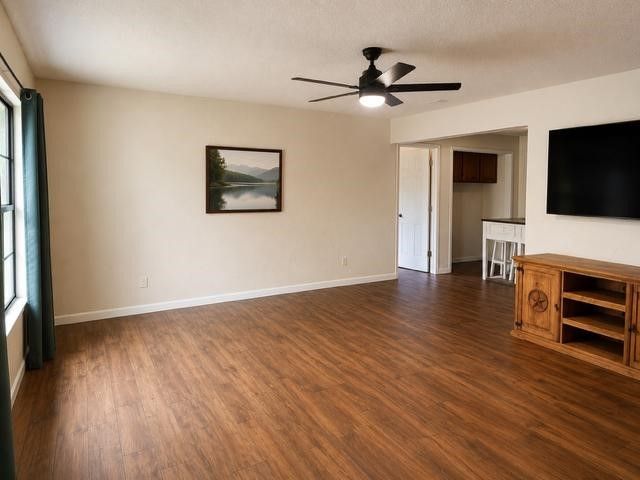 444 W Hobbs Street, Boyd, TX 76023