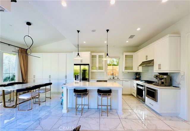 139 Winnett, Irvine, CA 92602