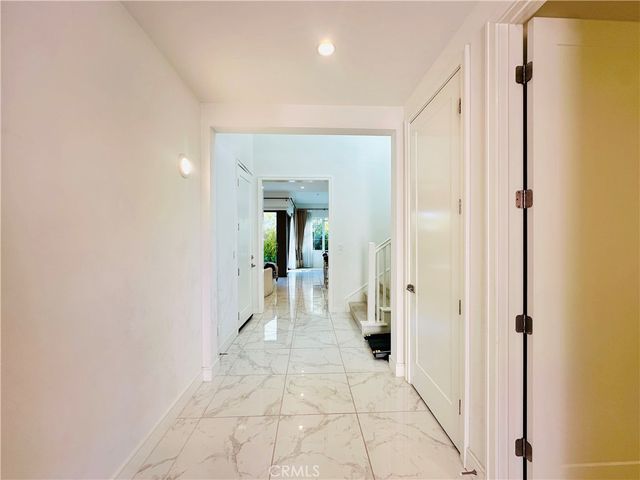 139 Winnett, Irvine, CA 92602