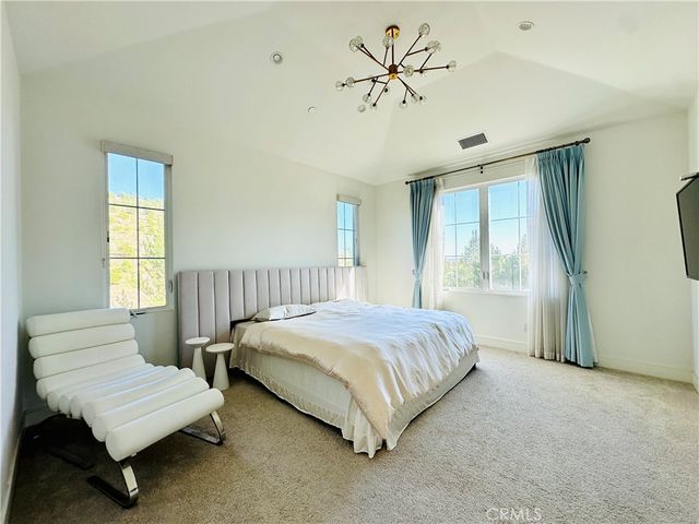 139 Winnett, Irvine, CA 92602