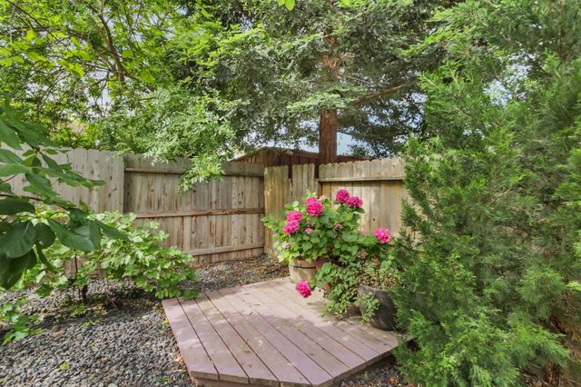 3139 Grizzly Bay Rd, West Sacramento, CA 95691