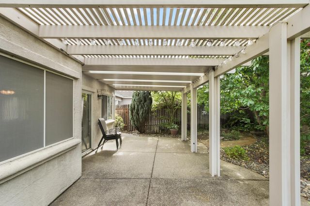 3139 Grizzly Bay Rd, West Sacramento, CA 95691