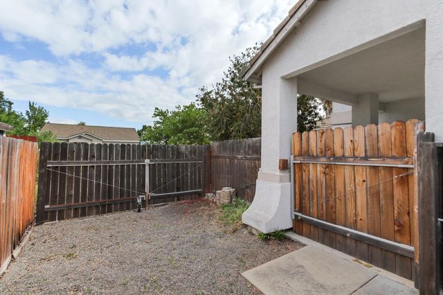 3139 Grizzly Bay Rd, West Sacramento, CA 95691