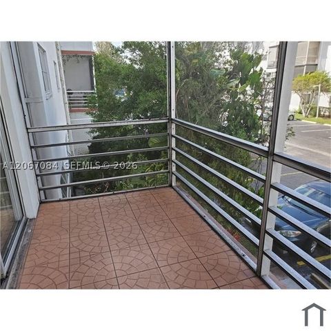2061 NW 47th Ter 209, Lauderhill, FL 33313