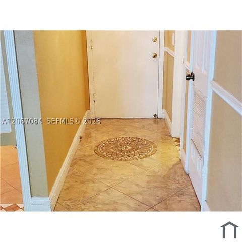 2061 NW 47th Ter 209, Lauderhill, FL 33313