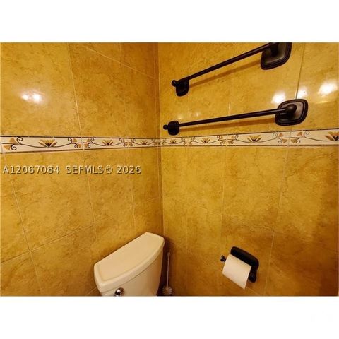 2061 NW 47th Ter 209, Lauderhill, FL 33313