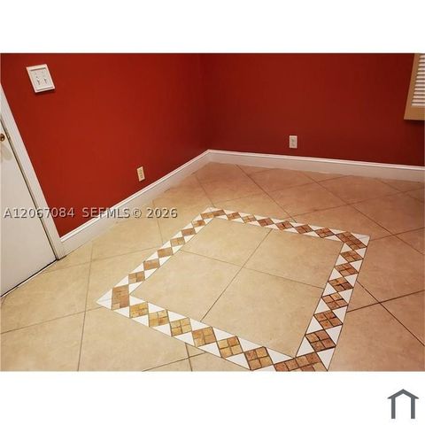 2061 NW 47th Ter 209, Lauderhill, FL 33313
