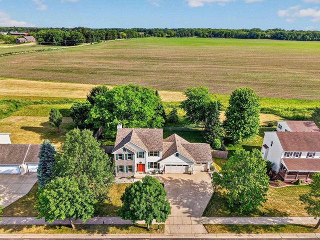 1109 W Milwaukee Street, Stoughton, WI 53589