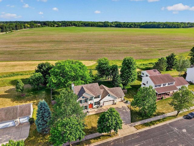 1109 W Milwaukee Street, Stoughton, WI 53589