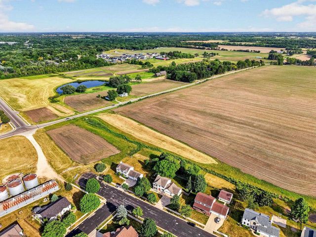 1109 W Milwaukee Street, Stoughton, WI 53589
