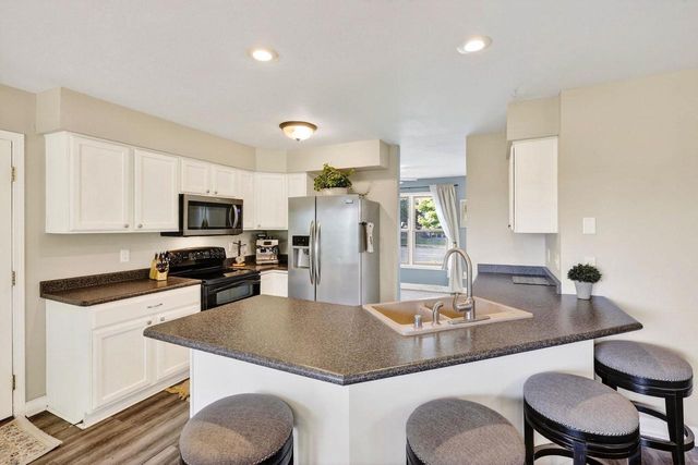 1109 W Milwaukee Street, Stoughton, WI 53589