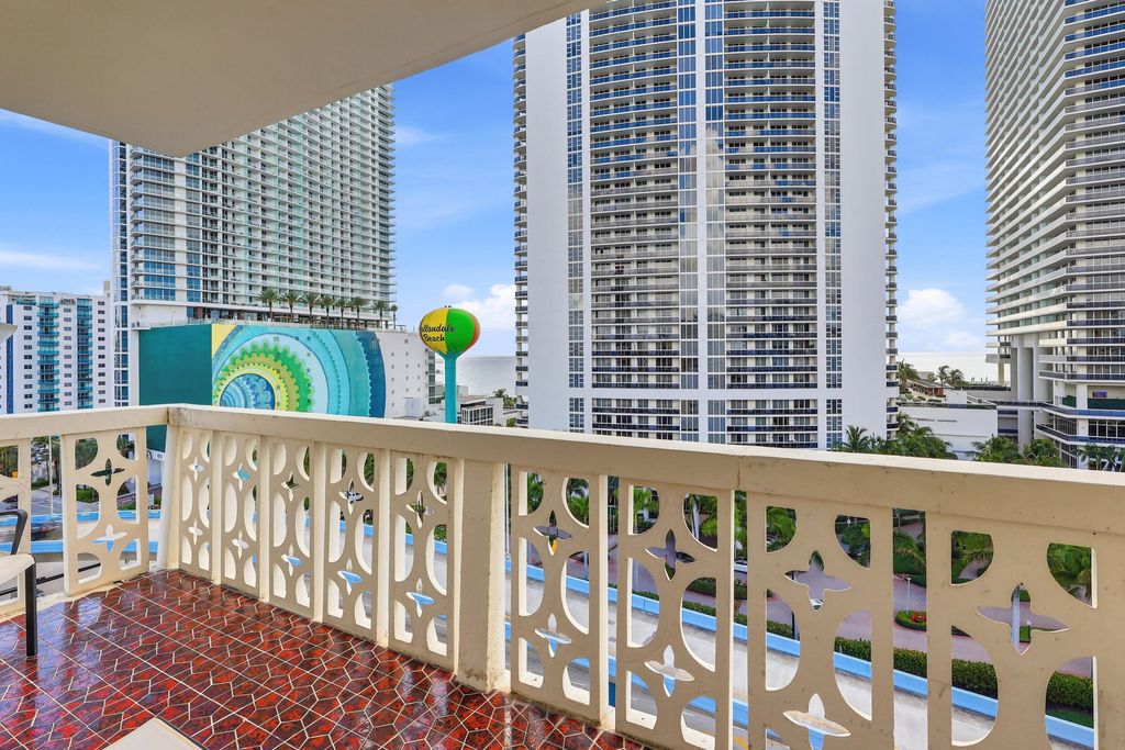 1825 S Ocean Drive PH 1, Hallandale Beach, FL 33009