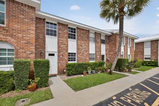 417 N Cypress Drive #11, Tequesta, FL 33469