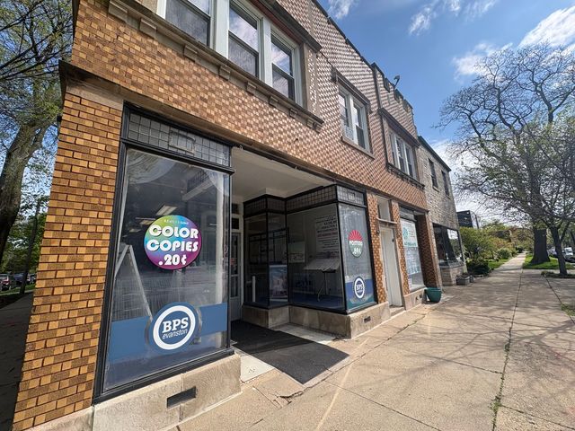 1529 Greenleaf Street, Evanston, IL 60202