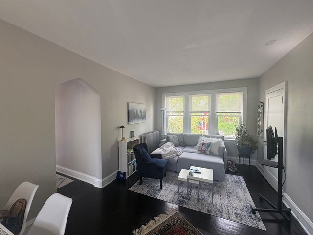 1529 Greenleaf Street, Evanston, IL 60202