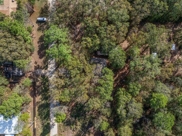 136 Warbler Lane, Livingston, TX 77351