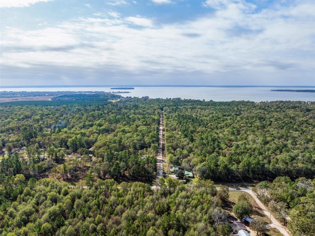 136 Warbler Lane, Livingston, TX 77351