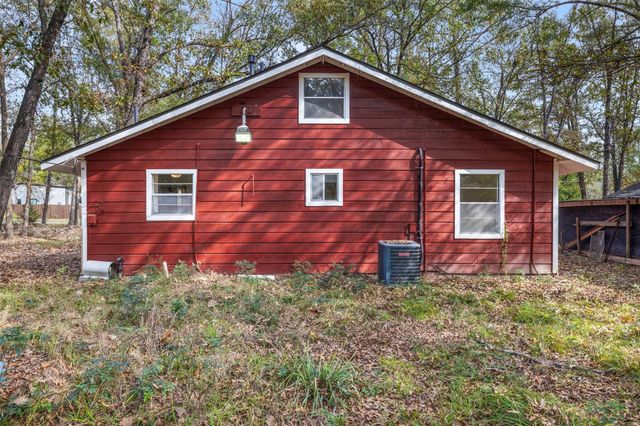 136 Warbler Lane, Livingston, TX 77351