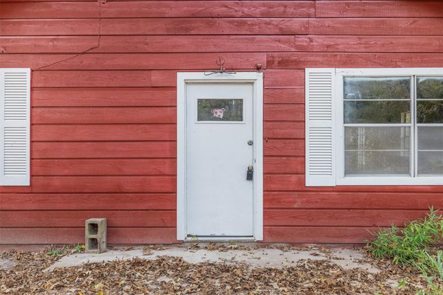 136 Warbler Lane, Livingston, TX 77351