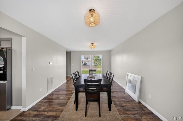 5467 Congleton Circle, Clay, NY 13041