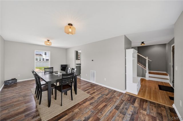 5467 Congleton Circle, Clay, NY 13041
