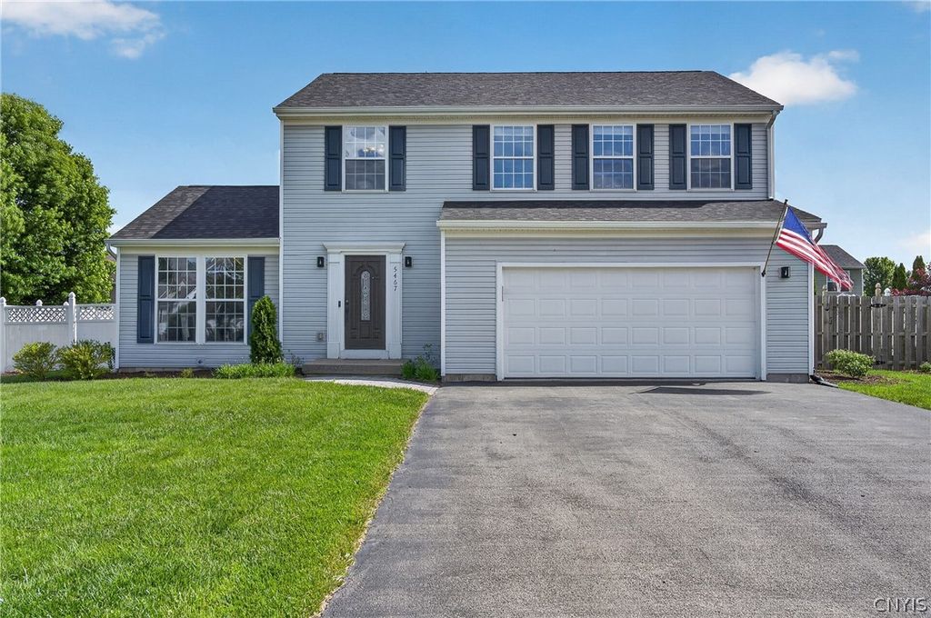 5467 Congleton Circle, Clay, NY 13041