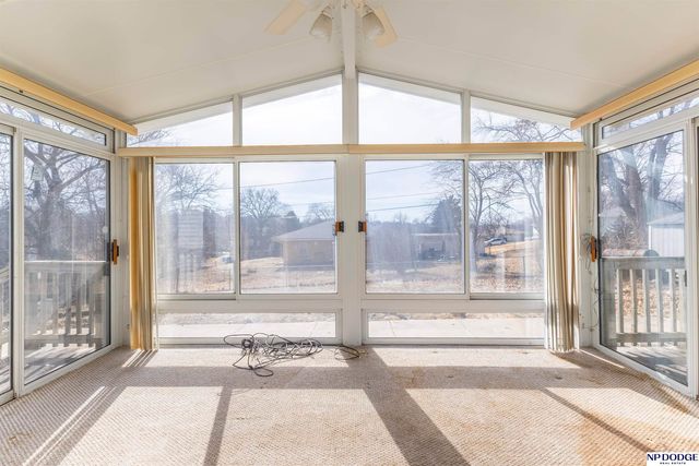 5421 Crown Point Avenue, Omaha, NE 68104