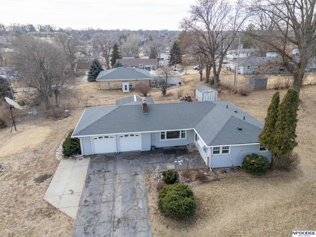 5421 Crown Point Avenue, Omaha, NE 68104