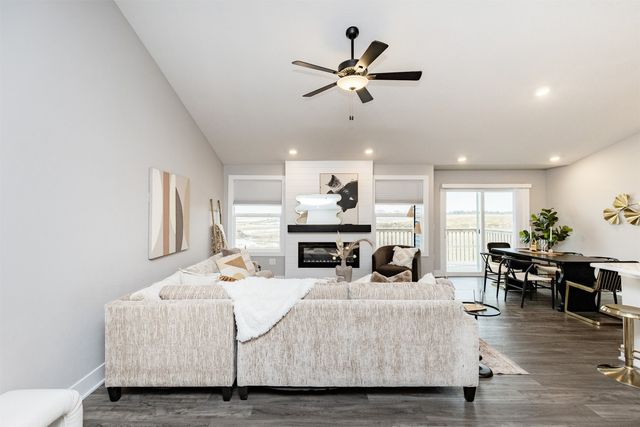 602 NE 57th Street, Ankeny, IA 50021