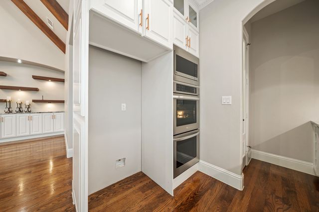 2104 Wellington Street, Greenville, TX 75401