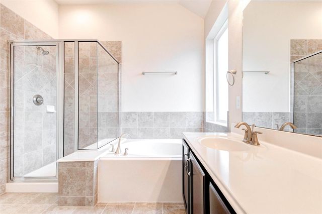 24654 Lakecrest Pine Trail, Katy, TX 77493