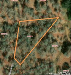 112 Timber, La Vernia, TX 78121