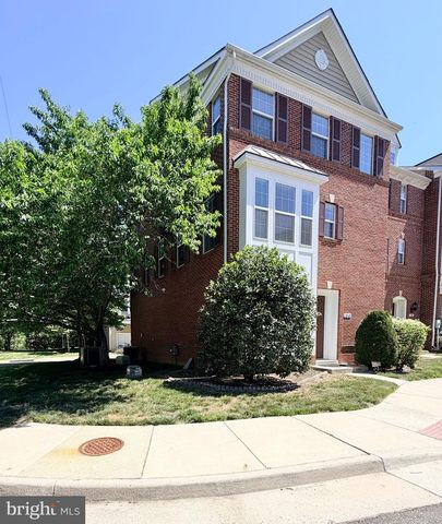 2048 BLUNT LN, Alexandria, VA 22303